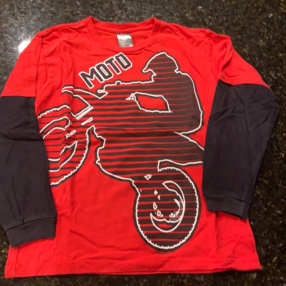 Long sleeved Tshirt, size Youth L (10/12)
